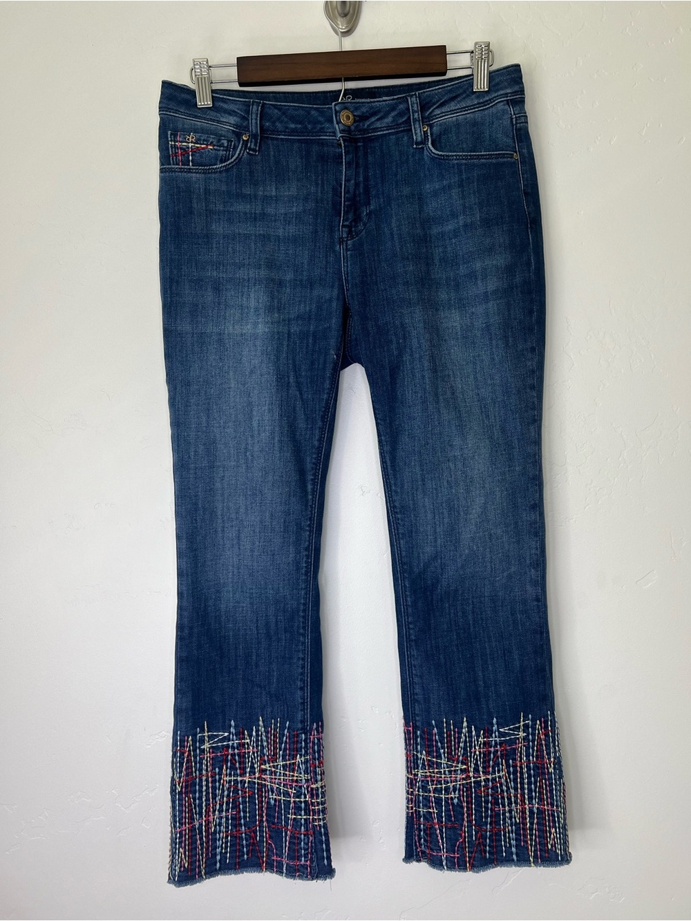 RAFFAELLO ROSSI Dark Blue Crop Flare with Multicolor Embroidered Hem